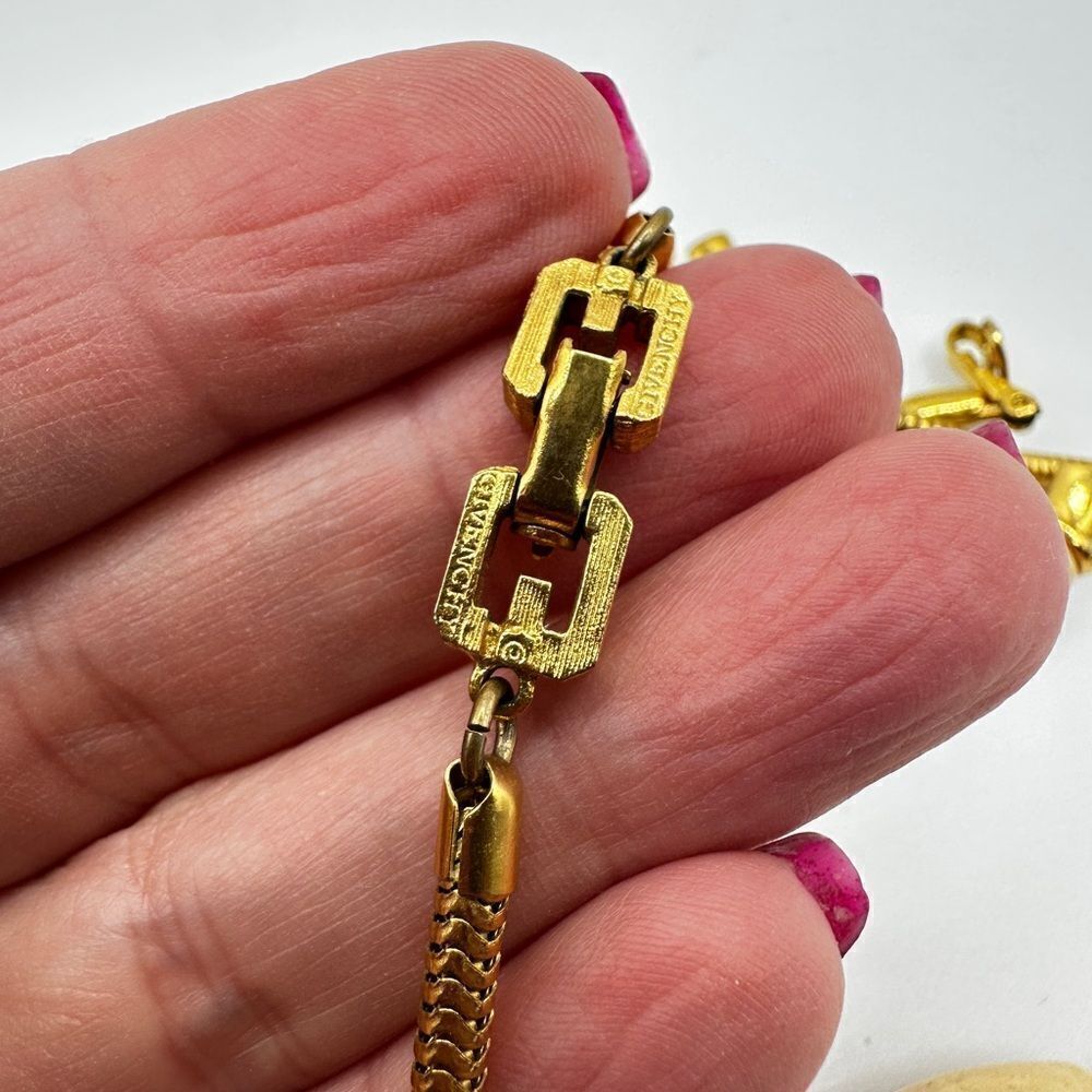 RARE VTG 1977 genuine Givenchy earrings and collar necklace set in gold tone! - Picture 6 of 16